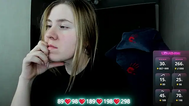 Olivia Munk online show from January 17, 4:16 am