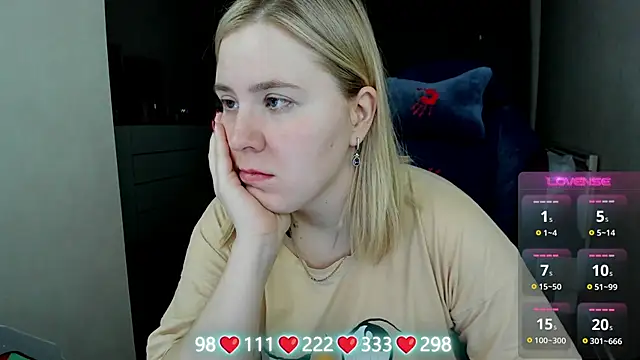 Olivia Munk online show from April 4, 3:46 am