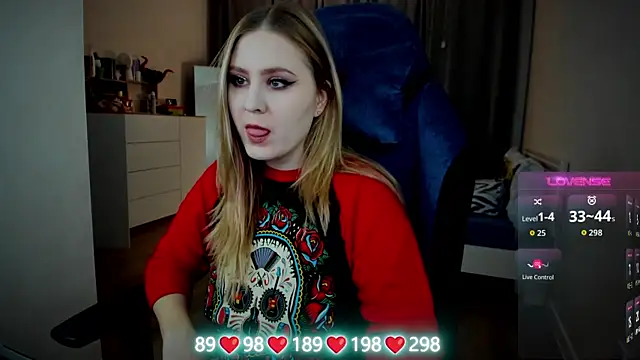 Olivia Munk online show from October 29, 4:22 am