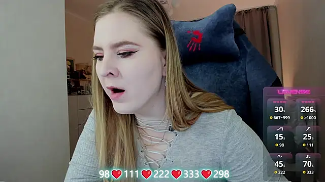 Olivia Munk online show from February 15, 4:57 am