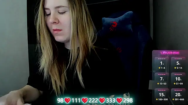 Olivia Munk online show from March 8, 4:27 am