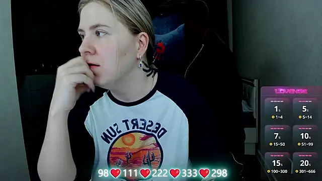 Olivia Munk online show from March 26, 3:49 am