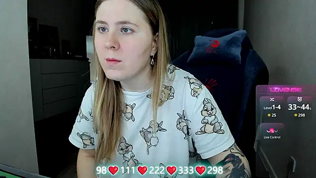 Olivia Munk online show from February 11, 7:19 am