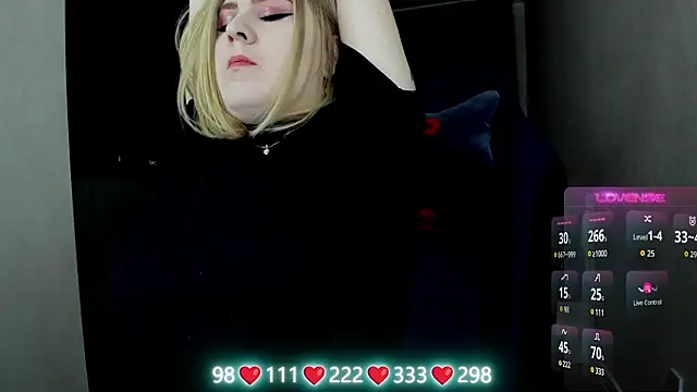 Olivia Munk online show from March 27, 4:43 am