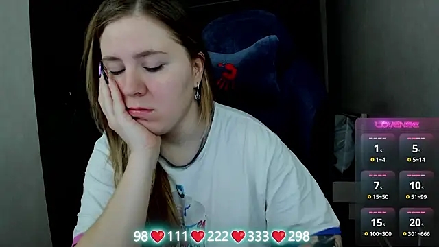 Olivia Munk online show from February 20, 3:36 am