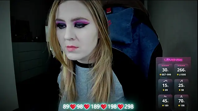 Olivia Munk online show from November 14, 4:38 am