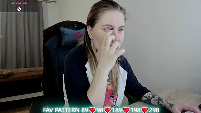 Olivia Munk online show from March 18, 3:56 am