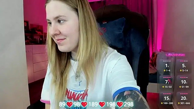 Olivia Munk online show from December 23, 4:01 am