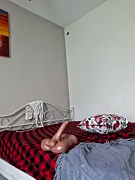 Kamdollie online show from April 10, 6:42 am