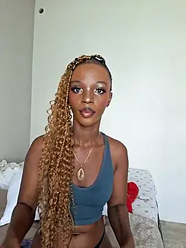 Kamdollie online show from November 28, 7:19 am