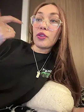 Snapshot of MichelleFerry_ chatting on February 10, 7:47 am MichelleFerry online show from February 10, 7:47 am