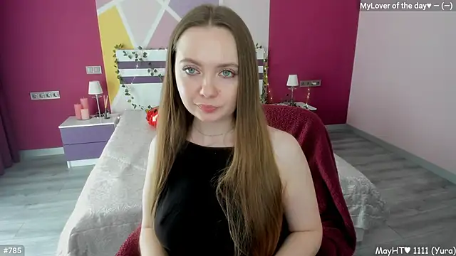 Snapshot of LizaGost chatting on May 13, 11:28 am LizaGost online show from May 13, 11:28 am