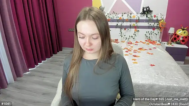 Snapshot of LizaGost chatting on October 10, 11:44 am LizaGost online show from October 10, 11:44 am