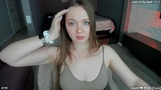 Snapshot of LizaGost chatting on July 6, 11:39 am LizaGost online show from July 6, 11:39 am