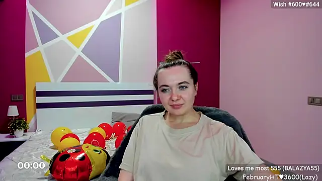 Snapshot of LizaGost chatting on February 10, 3:42 pm LizaGost online show from February 10, 3:42 pm
