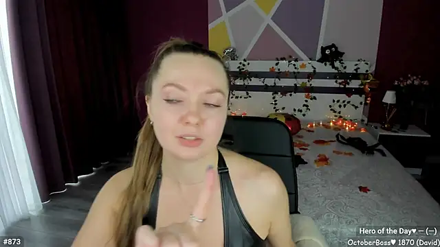 Snapshot of LizaGost chatting on October 15, 11:51 am LizaGost online show from October 15, 11:51 am