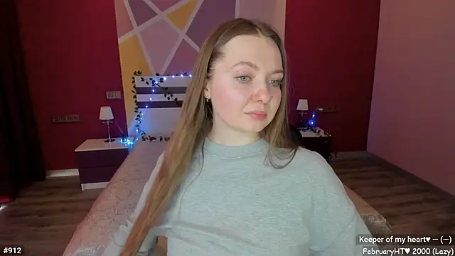 Snapshot of LizaGost chatting on February 9, 12:58 pm LizaGost online show from February 9, 12:58 pm