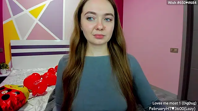 Snapshot of LizaGost chatting on February 18, 4:03 pm LizaGost online show from February 18, 4:03 pm