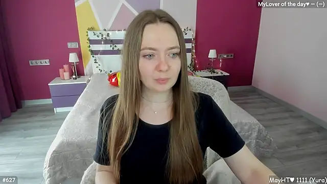 Snapshot of LizaGost chatting on May 9, 11:35 am LizaGost online show from May 9, 11:35 am
