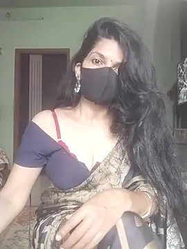 Snapshot of Shuttii_25 chatting on September 12, 4:23 am Shuttii 25 online show from September 12, 4:23 am