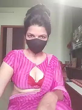 Snapshot of Shuttii_25 chatting on October 9, 4:46 am Shuttii 25 online show from October 9, 4:46 am