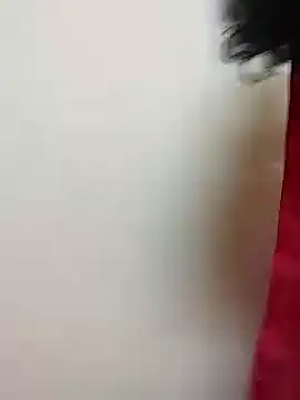 Snapshot of Shuttii_25 chatting on December 21, 7:56 am Shuttii 25 online show from December 21, 7:56 am