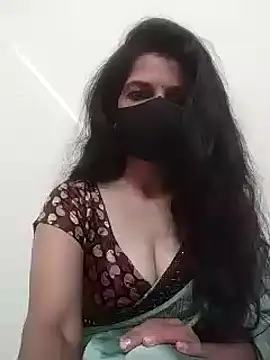 Snapshot of Shuttii_25 chatting on January 20, 6:10 am Shuttii 25 online show from January 20, 6:10 am