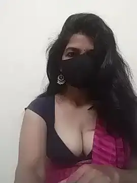 Snapshot of Shuttii_25 chatting on February 6, 5:25 am Shuttii 25 online show from February 6, 5:25 am