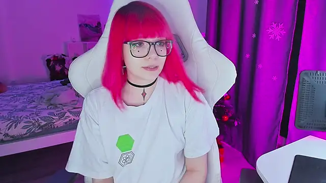 Snapshot of Yumi_Youkai chatting on December 16, 4:02 am Yumi Youkai online show from December 16, 4:02 am