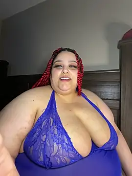 Snapshot of bbwredhead chatting on January 7, 2:38 am bbwredhead online show from January 7, 2:38 am