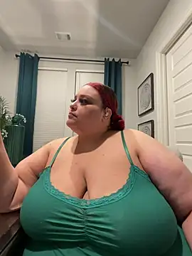 Snapshot of bbwredhead chatting on February 20, 2:19 am bbwredhead online show from February 20, 2:19 am