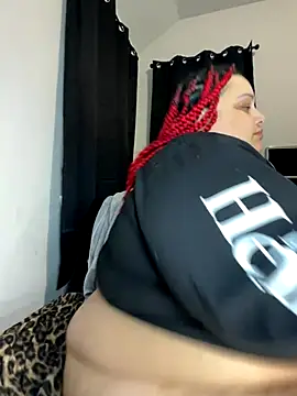 Snapshot of bbwredhead chatting on January 9, 3:46 am bbwredhead online show from January 9, 3:46 am