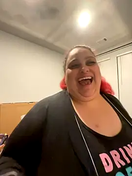 Snapshot of bbwredhead chatting on November 14, 6:39 am bbwredhead online show from November 14, 6:39 am