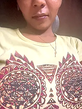 Snapshot of PARI_Hun chatting on October 15, 9:50 am PARI Hun online show from October 15, 9:50 am