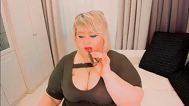 BIGTITSBBW online show from March 1, 10:59 am