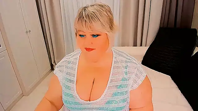 BIGTITSBBW online show from October 22, 7:02 pm