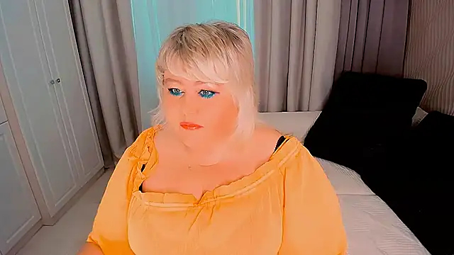 Snapshot of BIGTITSBBW chatting on September 13, 12:49 pm BIGTITSBBW online show from September 13, 12:49 pm