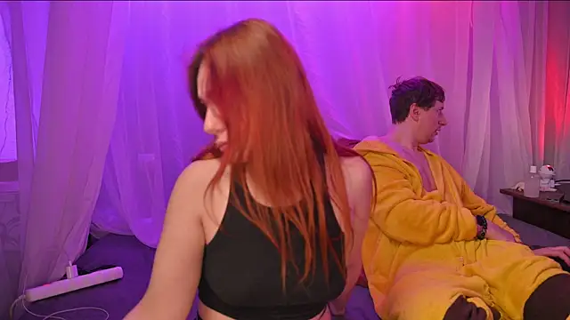 Claudia and elon  online show from February 14, 10:36 pm