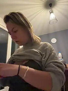 BabyNila online show from November 8, 6:11 pm