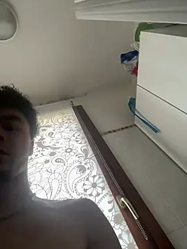 giovanni5281 online show from May 20, 1:52 pm