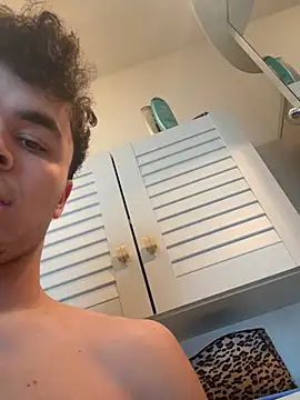 giovanni5281 online show from March 4, 8:44 am