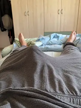 giovanni5281 online show from April 8, 7:54 am