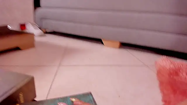 Snapshot of DAHLIA_BROWNIE chatting on January 5, 8:22 am DAHLIA BROWNIE online show from January 5, 8:22 am