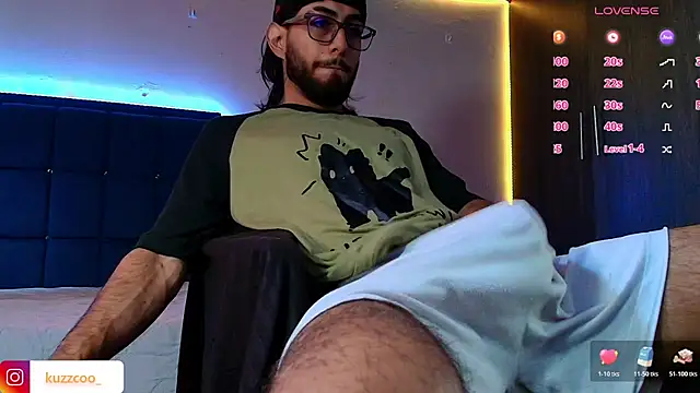 kuzzcoo online show from March 22, 1:01 pm