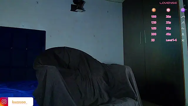 kuzzcoo online show from March 10, 10:14 pm