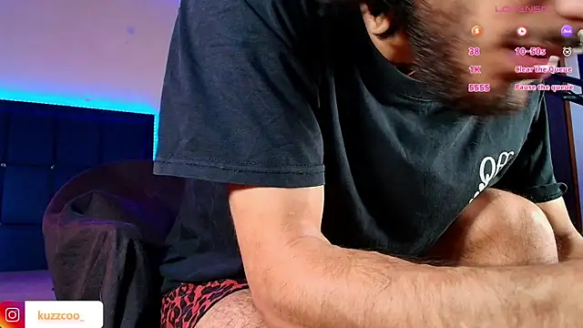 Snapshot of kuzzcoo chatting on November 22, 1:21 pm kuzzcoo online show from November 22, 1:21 pm