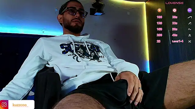 kuzzcoo online show from March 6, 12:22 pm