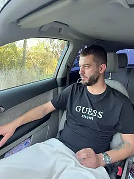 ElChapoGuzman95 online show from November 2, 7:24 am