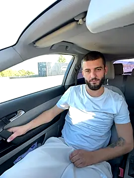 ElChapoGuzman95 online show from October 15, 7:05 am