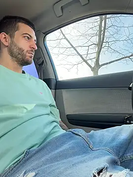 ElChapoGuzman95 online show from March 8, 7:33 am